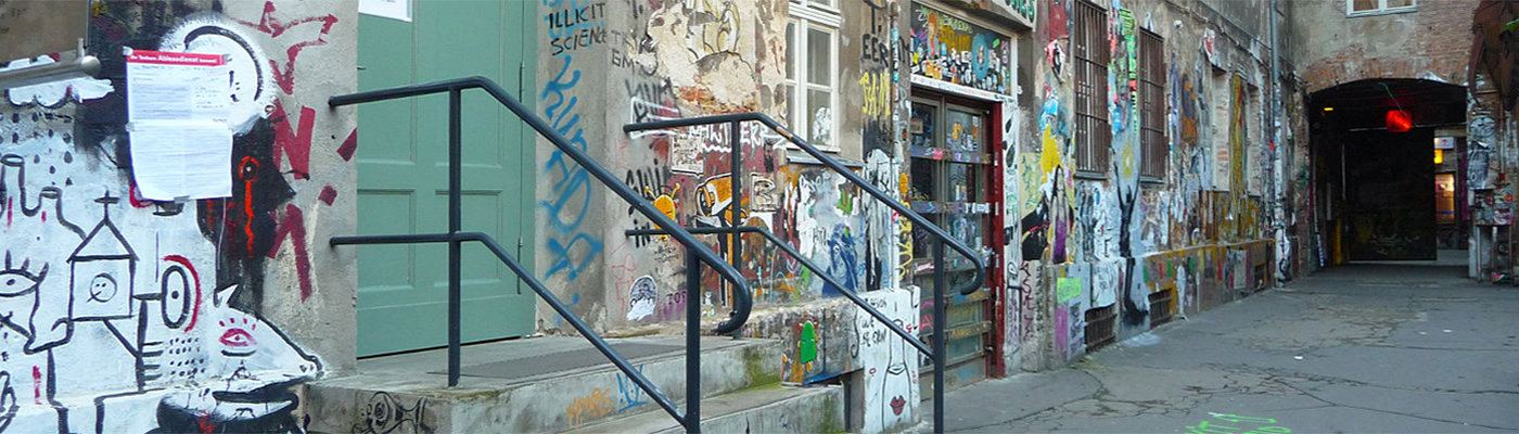 Painted walls in court graffiti Berlin